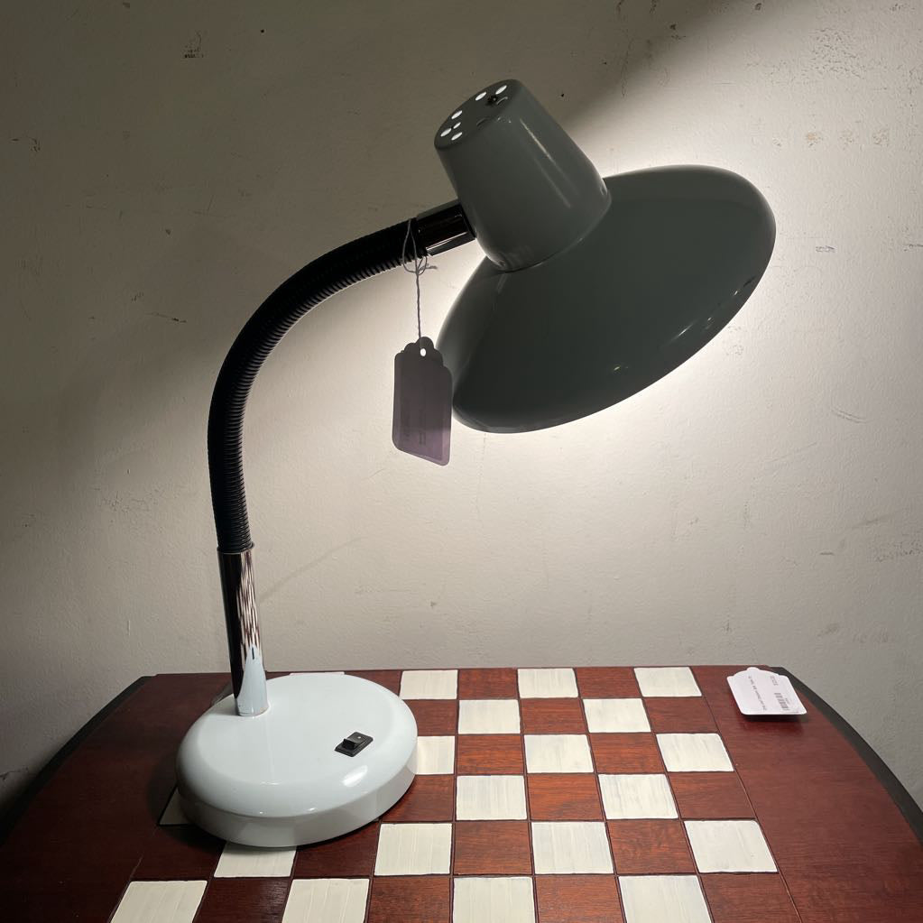 White Enamel Desk Lamp with Bendy Neck LAMPS