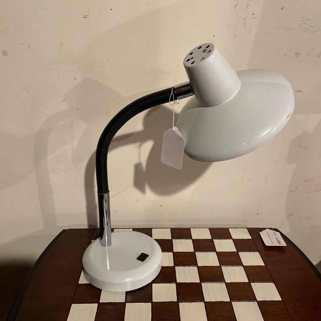 White Enamel Desk Lamp with Bendy Neck LAMPS