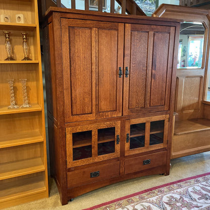 Oak Folding Door TV Cabinet