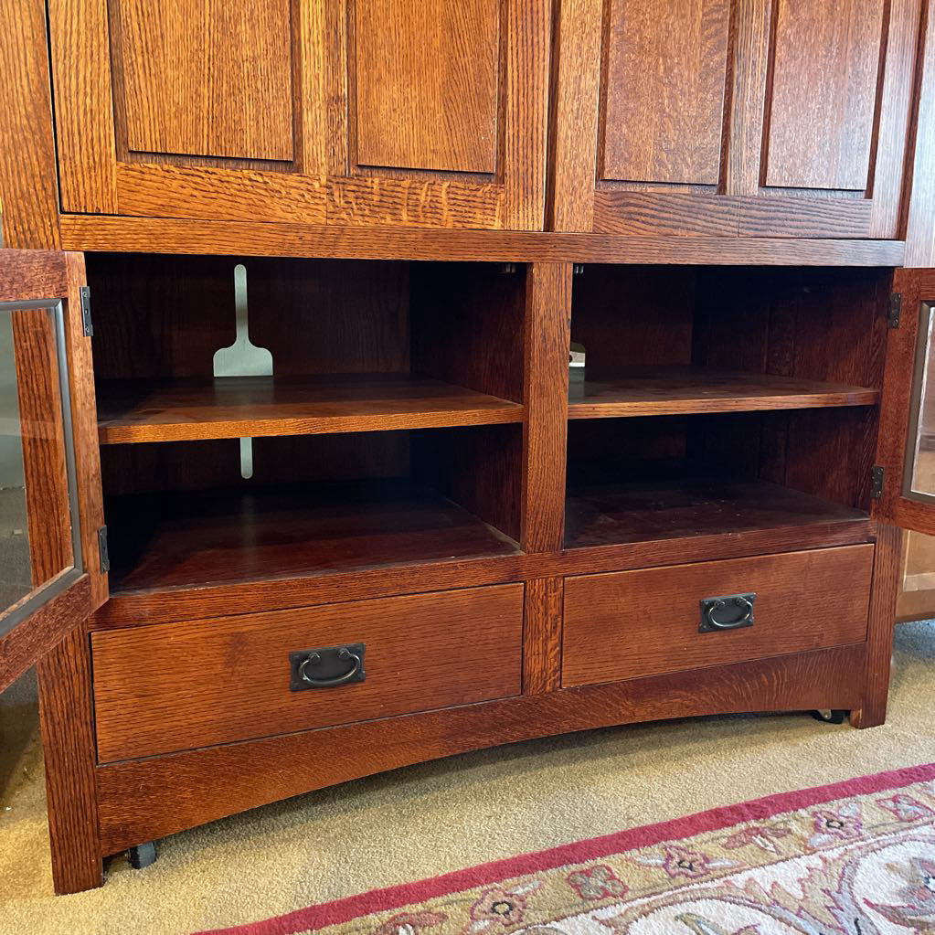 Oak Folding Door TV Cabinet
