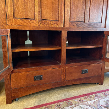 Oak Folding Door TV Cabinet
