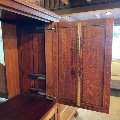 Oak Folding Door TV Cabinet