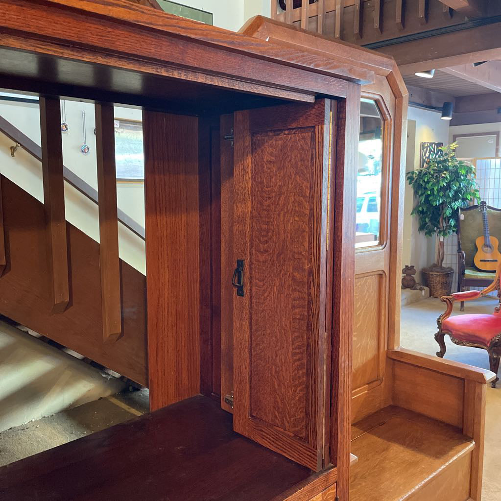Oak Folding Door TV Cabinet
