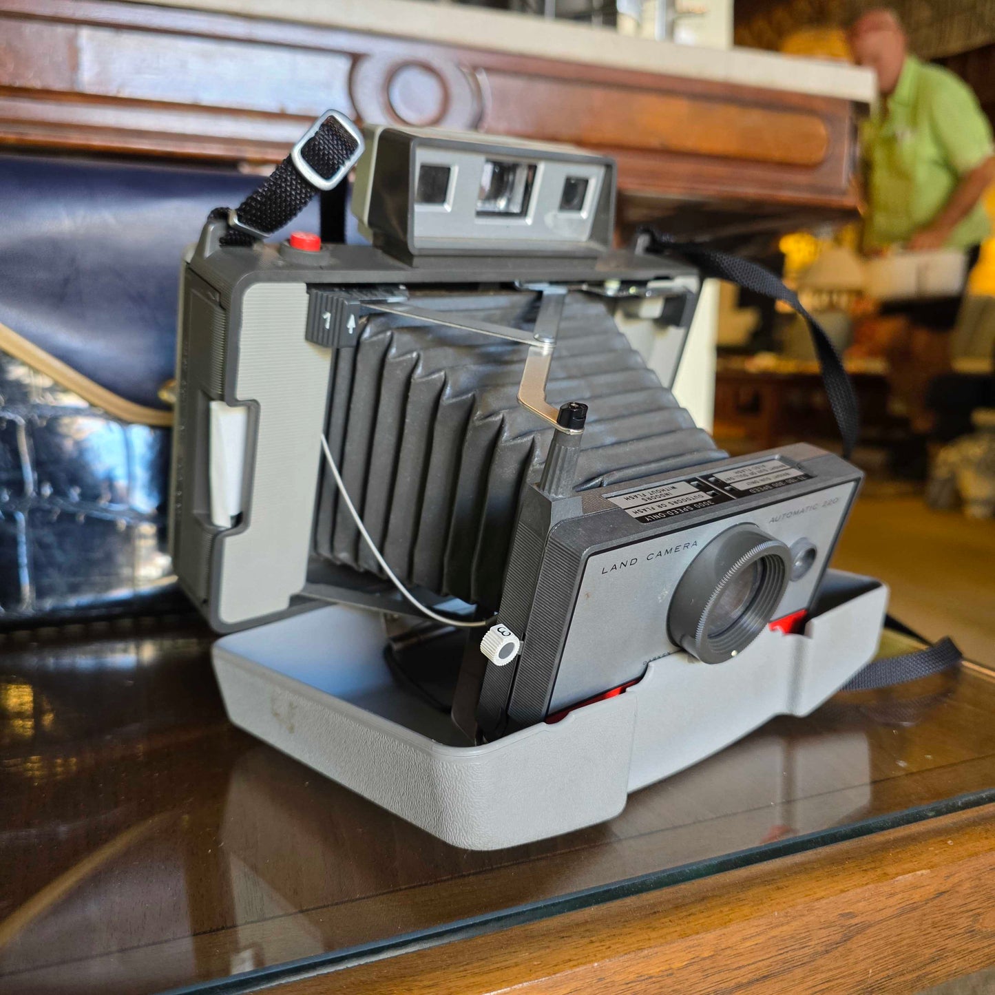 Polaroid 220 Camera in Case