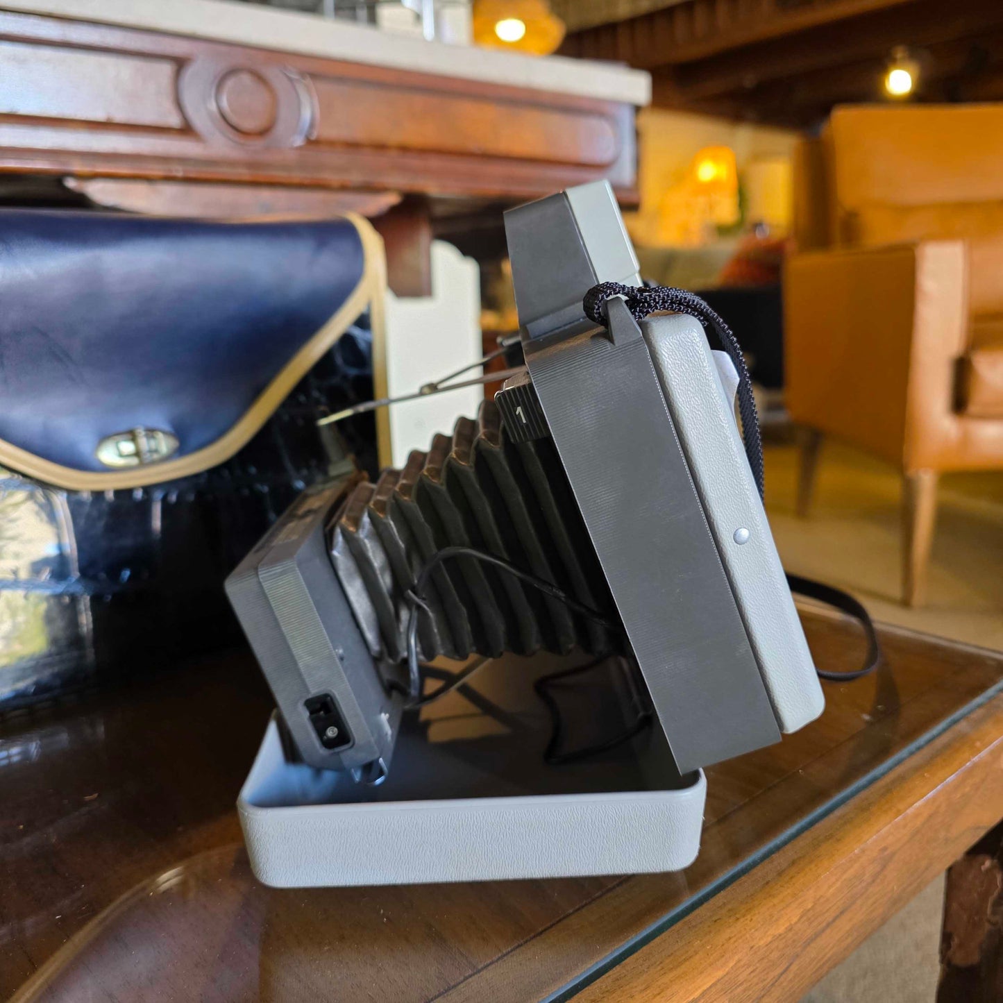Polaroid 220 Camera in Case