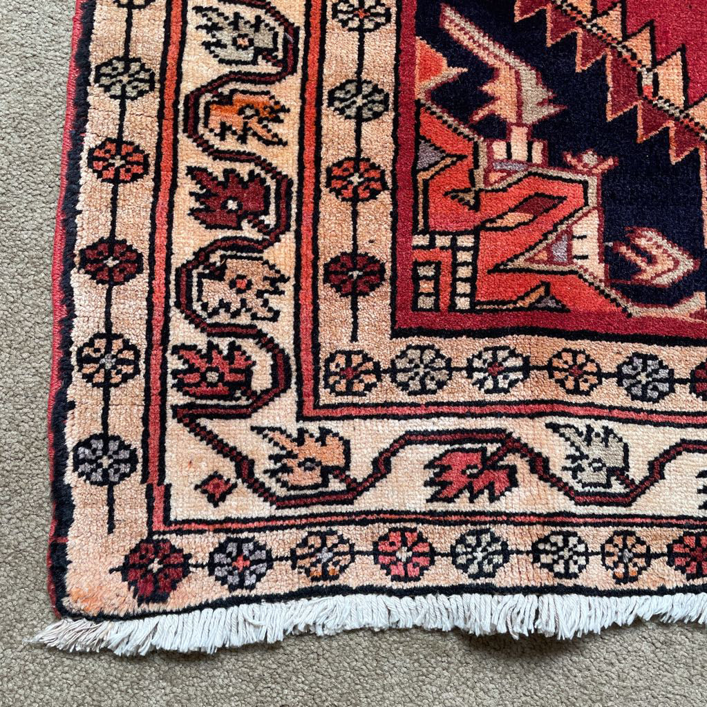 1930s 3.9 x 10.3 Heriz Hand Knotted Rug