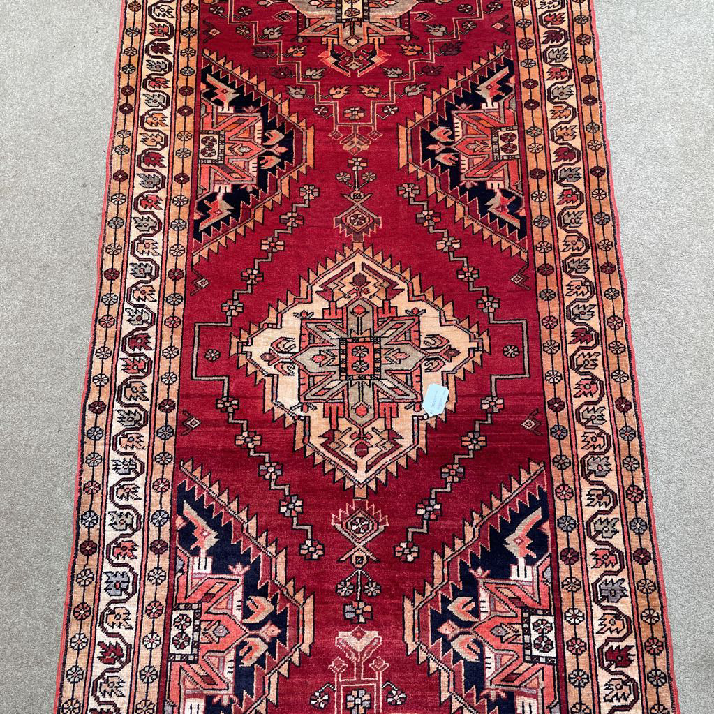 1930s 3.9 x 10.3 Heriz Hand Knotted Rug