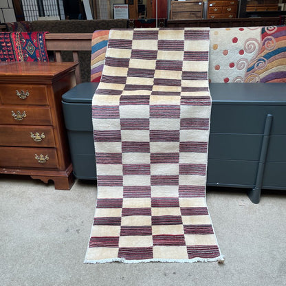 2.7 x 7.9 Zigler Gabbeh Hand Knotted Wool Rug