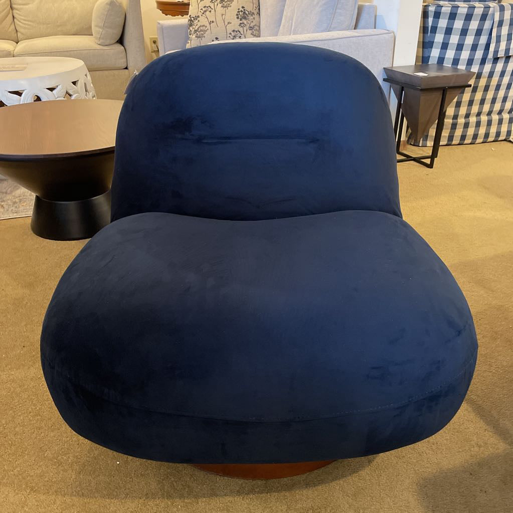 Matapi Navy Accent Chair U ACCENT CHAIRS
