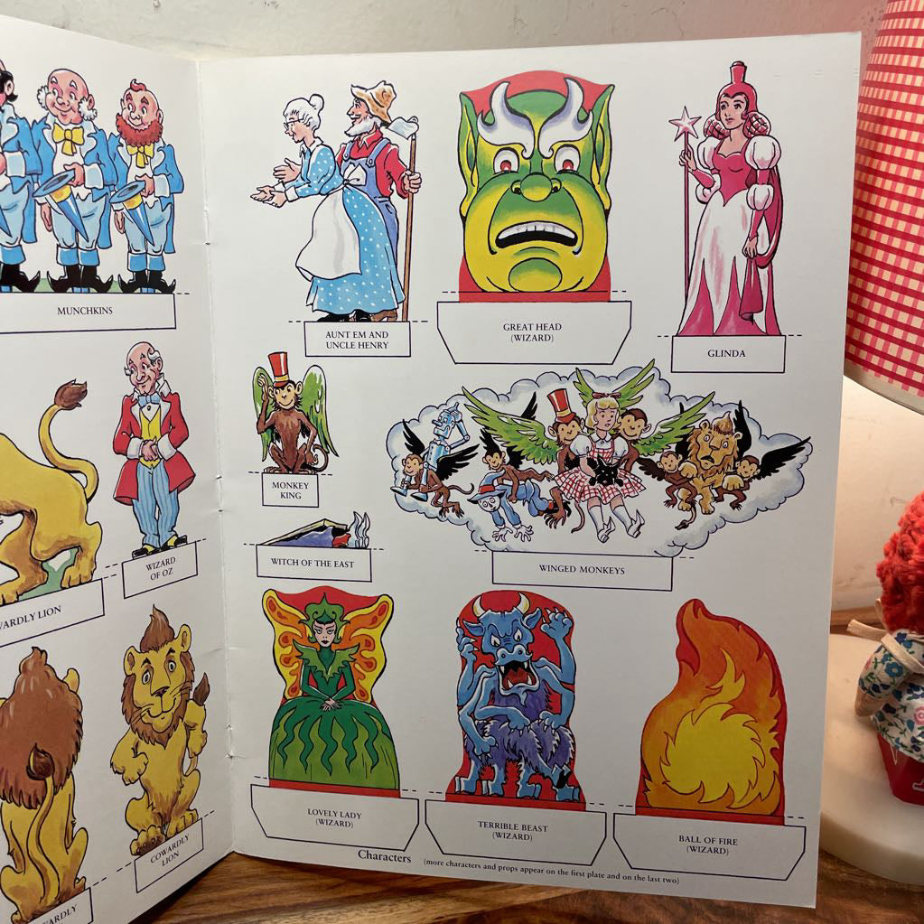Vintage Wizard of Oz Toy Theater Book