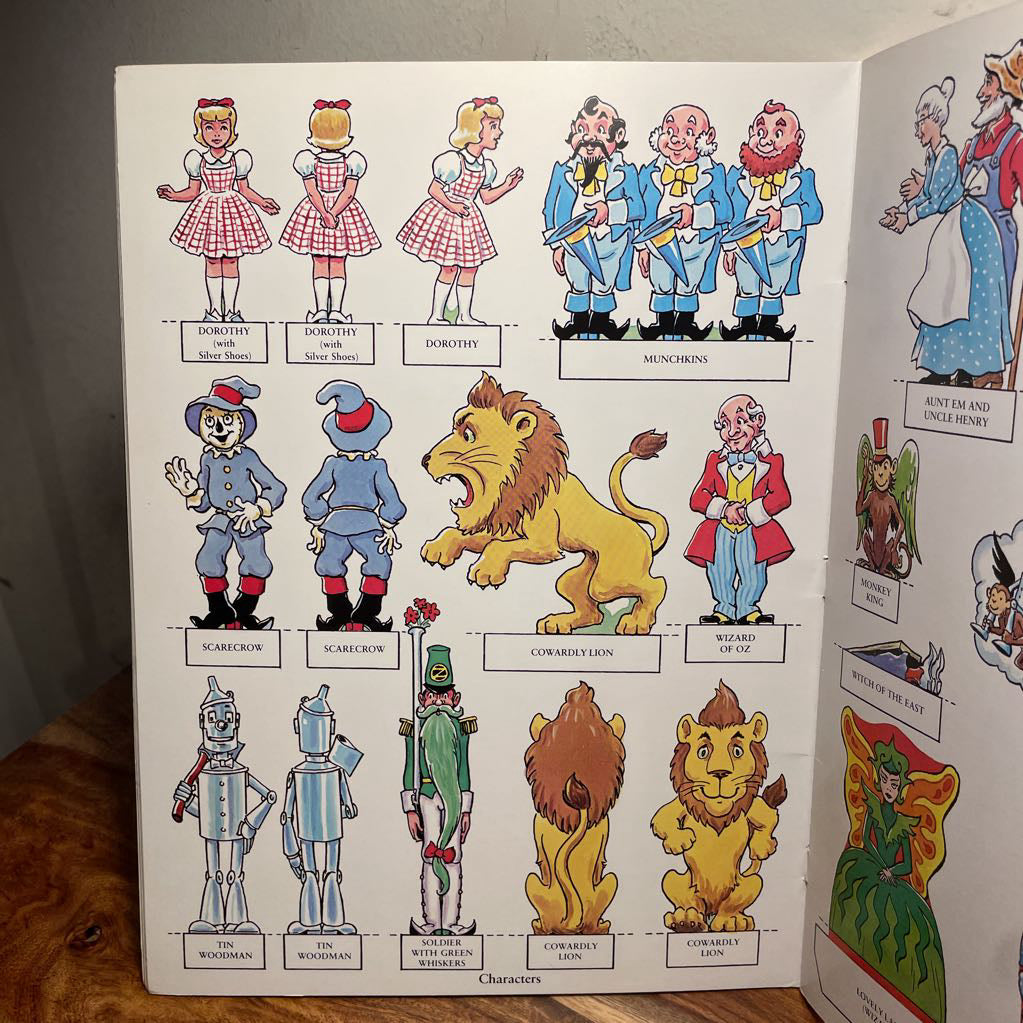 Vintage Wizard of Oz Toy Theater Book