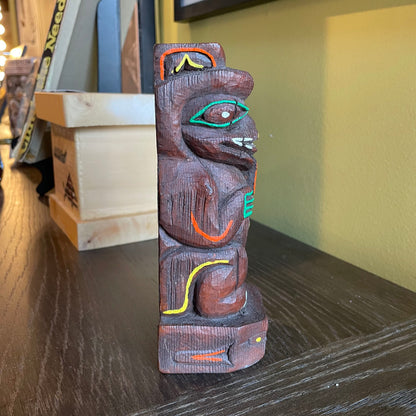 Creed Totems, Ak Totem with Green/White/Orange