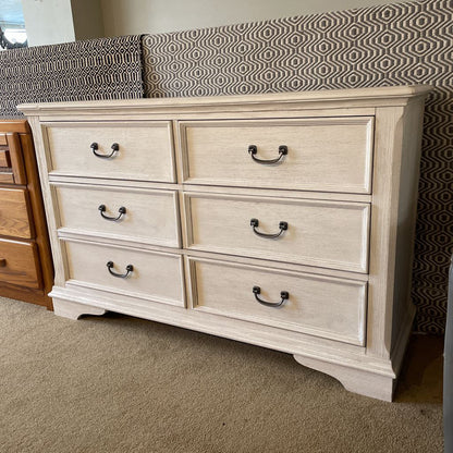 Liberty Furniture 6 Drawer White Textured Lowboy Dresser