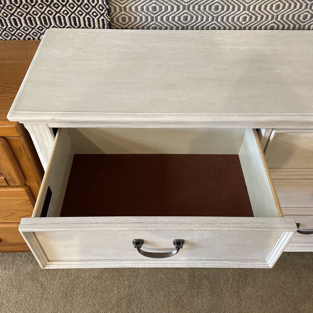 Liberty Furniture 6 Drawer White Textured Lowboy Dresser