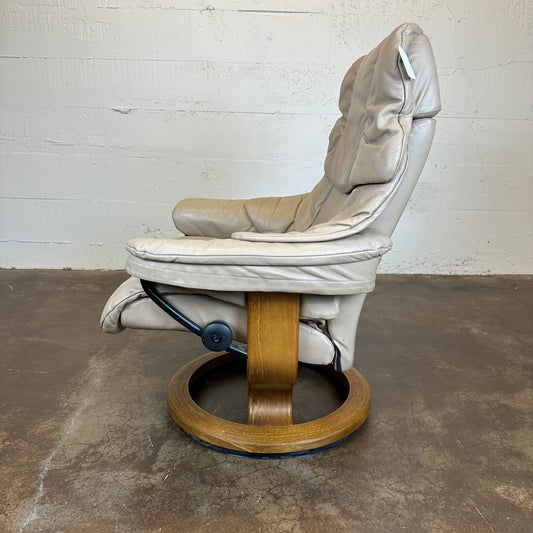 Ekornes Reno Stressless Recliner U ACCENT CHAIRS