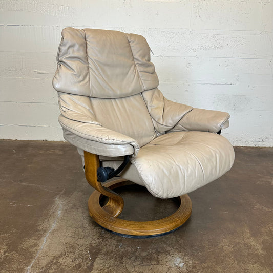 Ekornes Reno Stressless Recliner U ACCENT CHAIRS