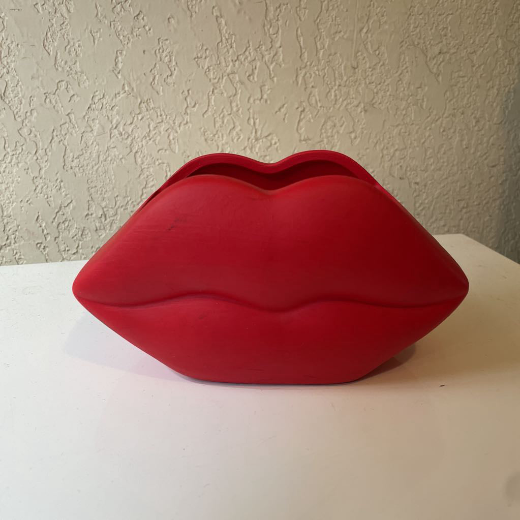 Red Lips Pot SMALLS