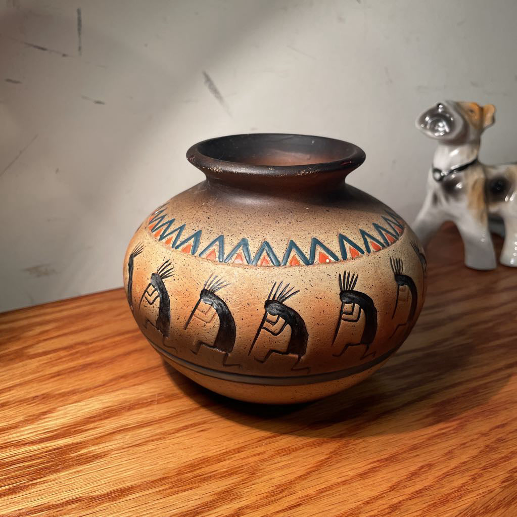 SW Design Kokopeli-Style Motif Pot SMALLS