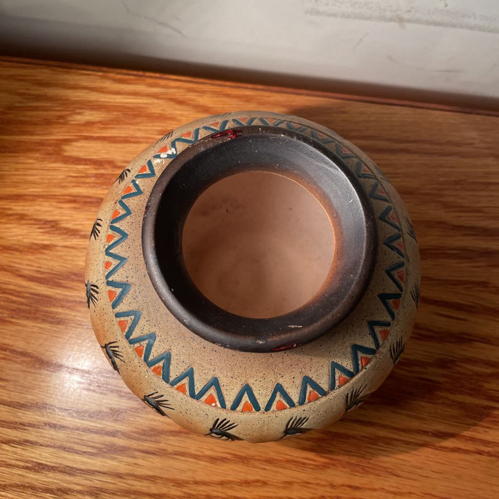 SW Design Kokopeli-Style Motif Pot SMALLS