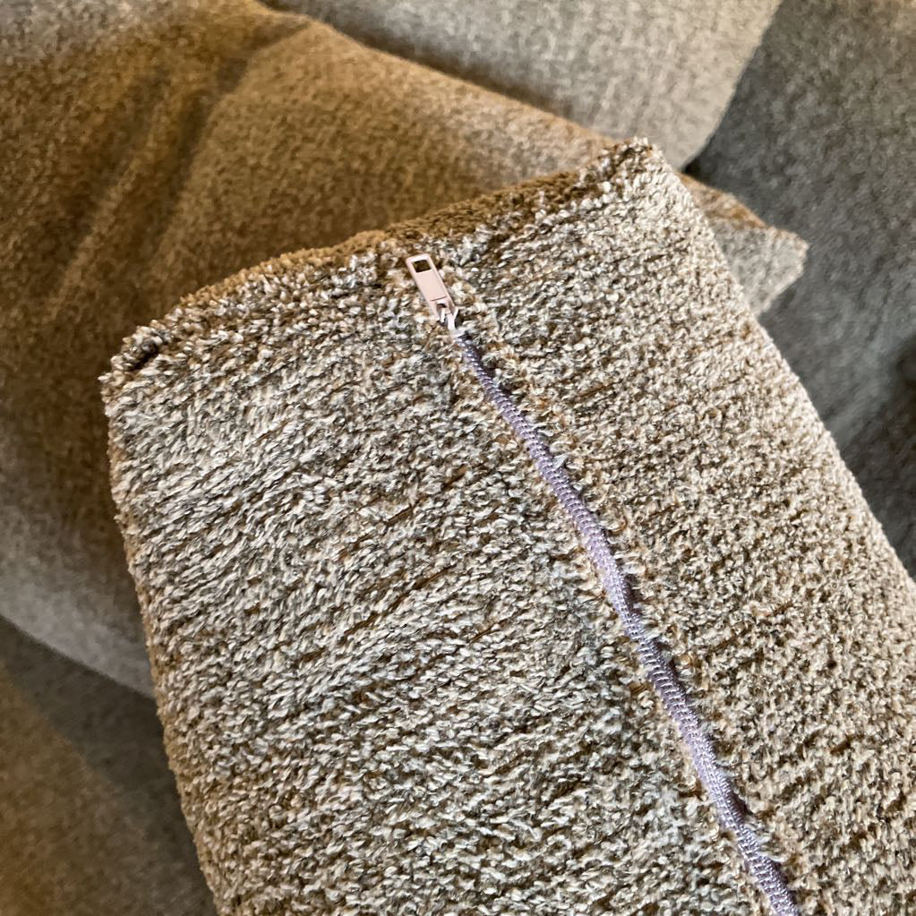 Franklin Fennel Sofa U SOFAS