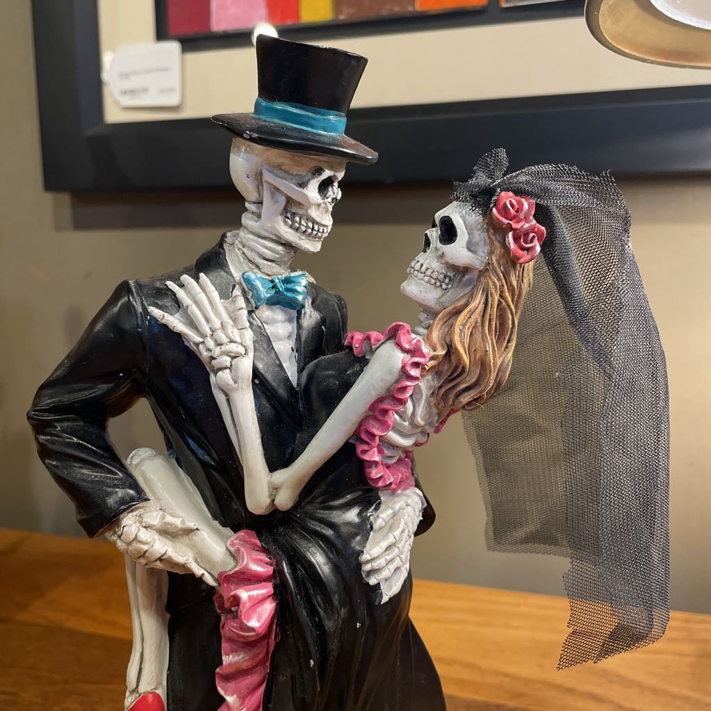 Day of the Dead Couple Statue SMALLS