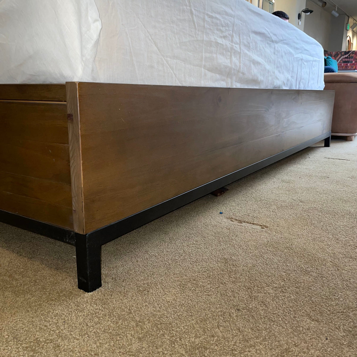King Size Metal Frame Wooden Bed Frame w/ Under Bed Storage *As Is* C BED FRAMES