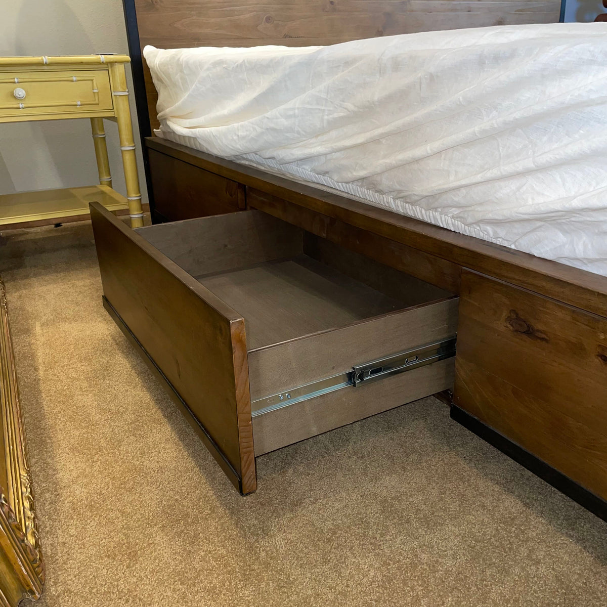King Size Metal Frame Wooden Bed Frame w/ Under Bed Storage *As Is* C BED FRAMES