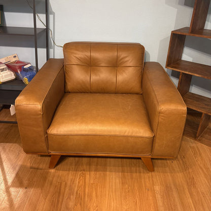 Odense Caramel Leather Accent Chair U ACCENT CHAIRS