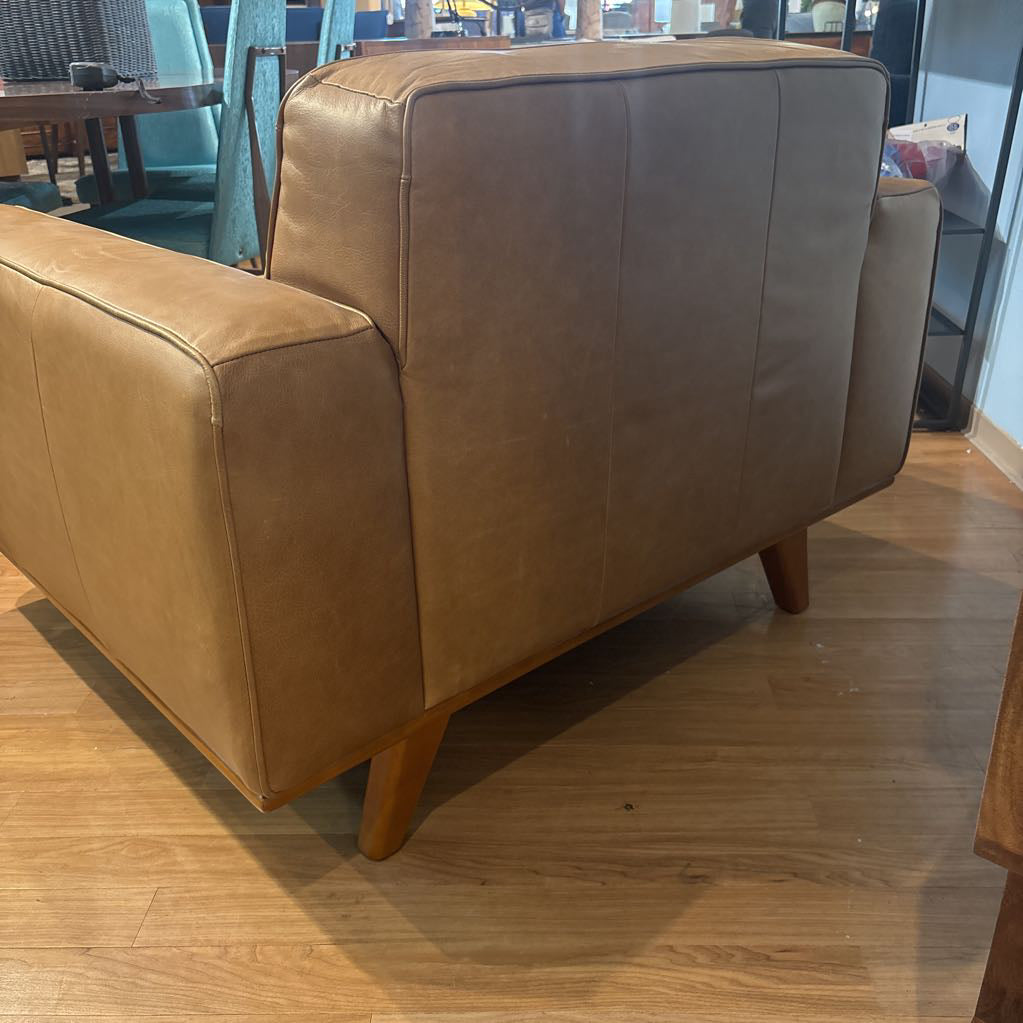 Odense Caramel Leather Accent Chair U ACCENT CHAIRS