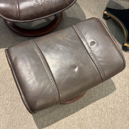 Stressless Brown Leather Recliner w/ Ottoman U ACCENT CHAIRS
