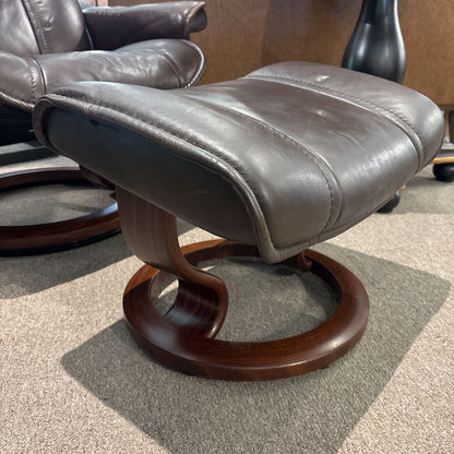 Stressless Brown Leather Recliner w/ Ottoman U ACCENT CHAIRS