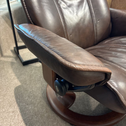 Stressless Brown Leather Recliner w/ Ottoman U ACCENT CHAIRS