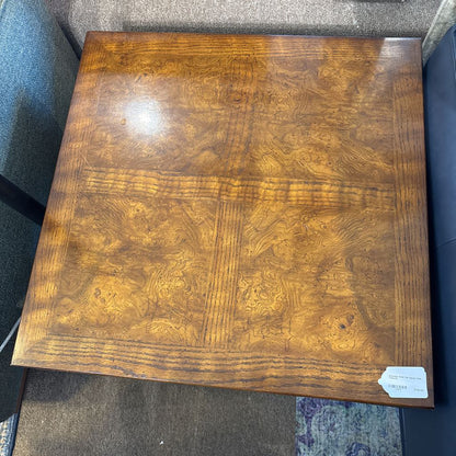 Henredon Solid Oak Square Side Table C SIDE TABLES