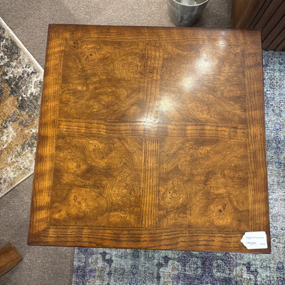 Henredon Solid Oak Square Side Table C SIDE TABLES