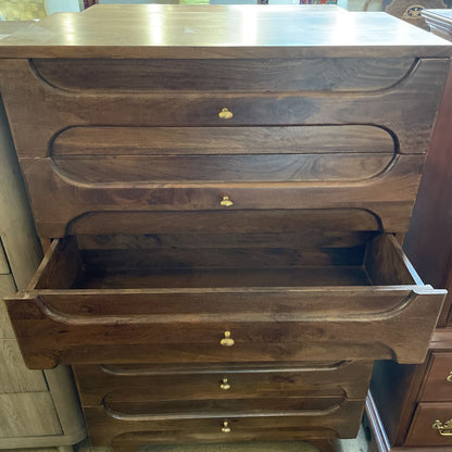 Pirogue Chest