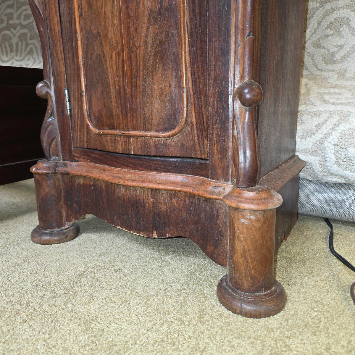 Italian Marble Top 1 drawer 1 Door Nightstand
