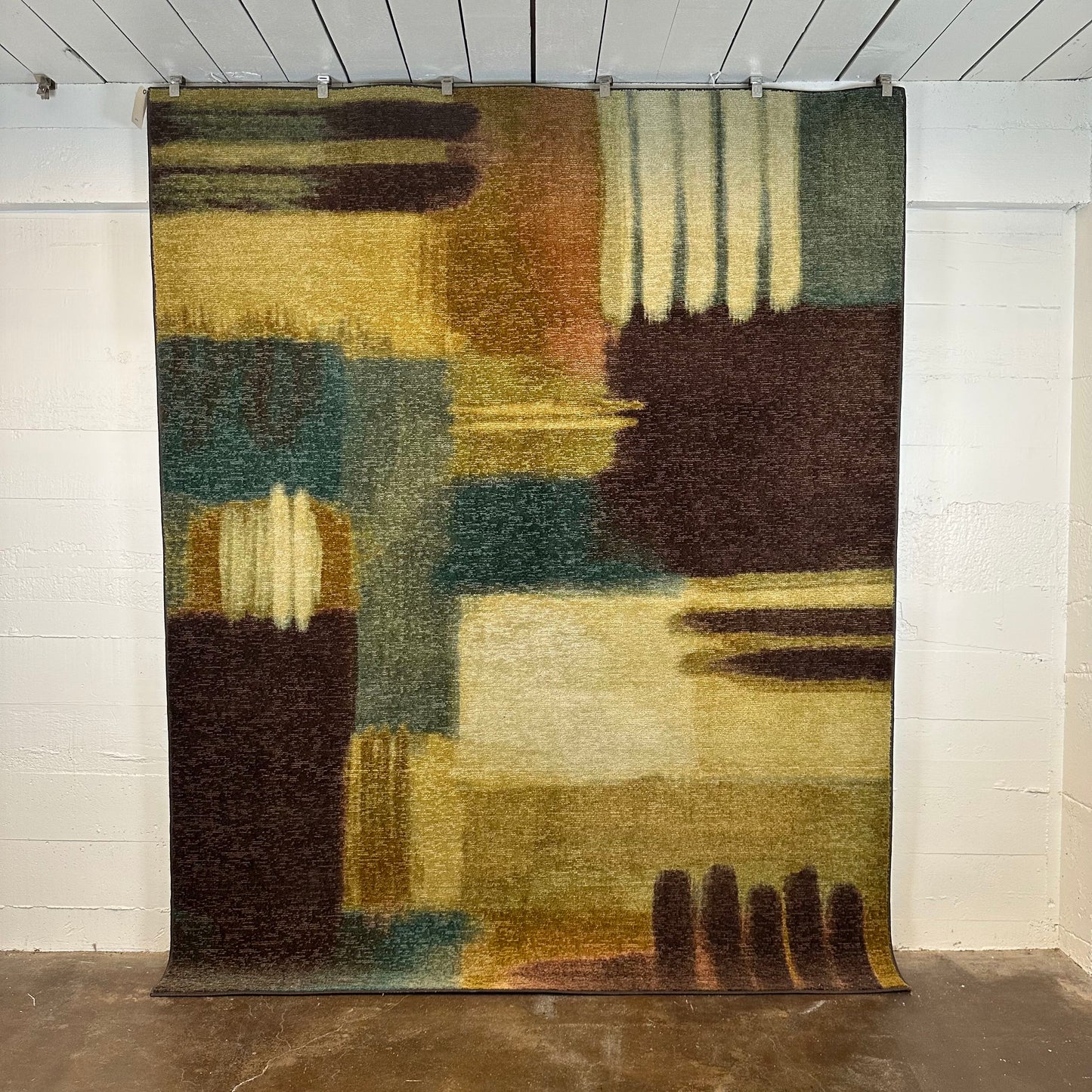 Green and Earth Tone 8x10 Rug
