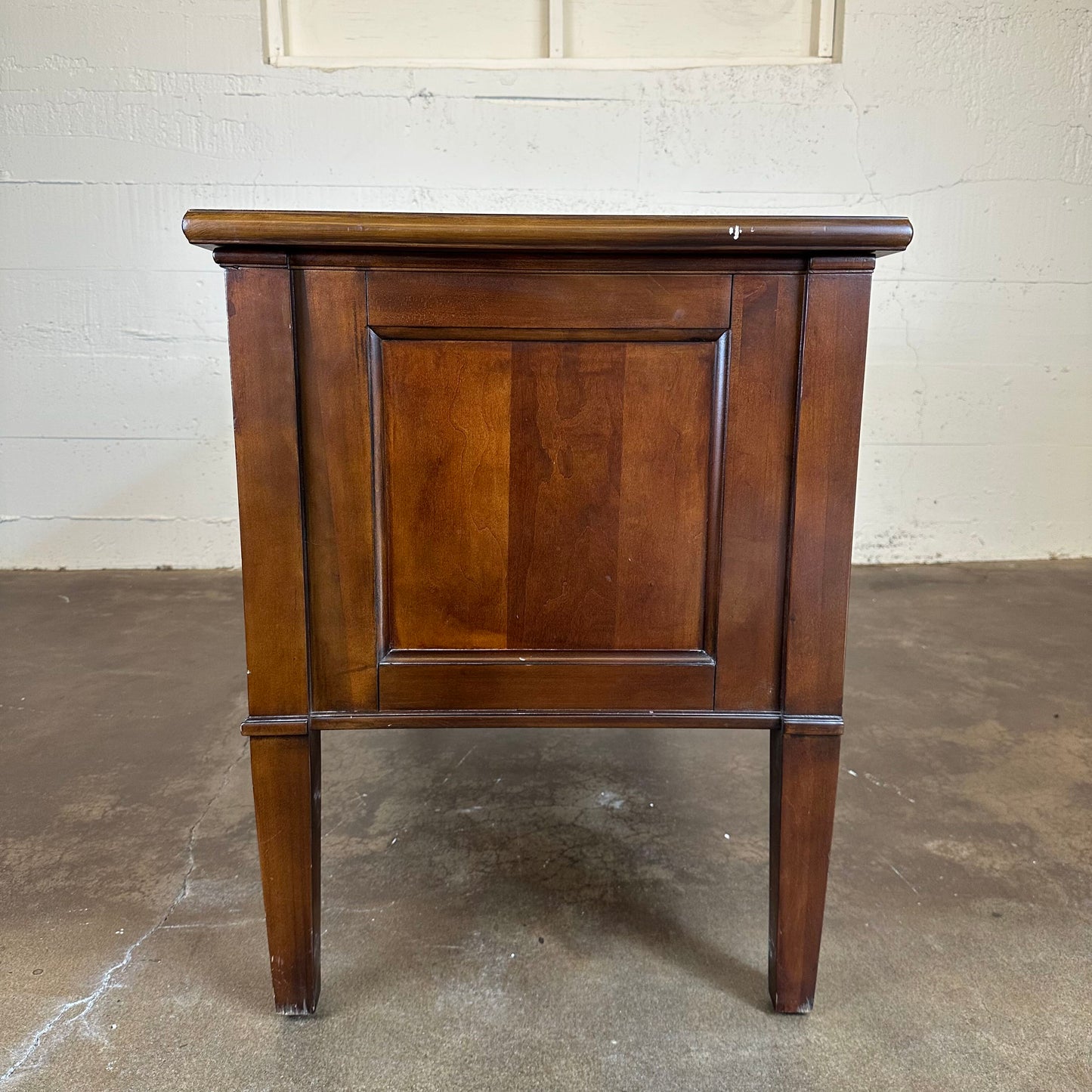 Traditional 3 Drawer Desk w/ Power