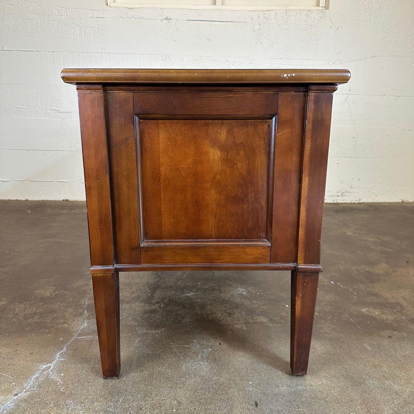 Traditional 3 Drawer Desk w/ Power