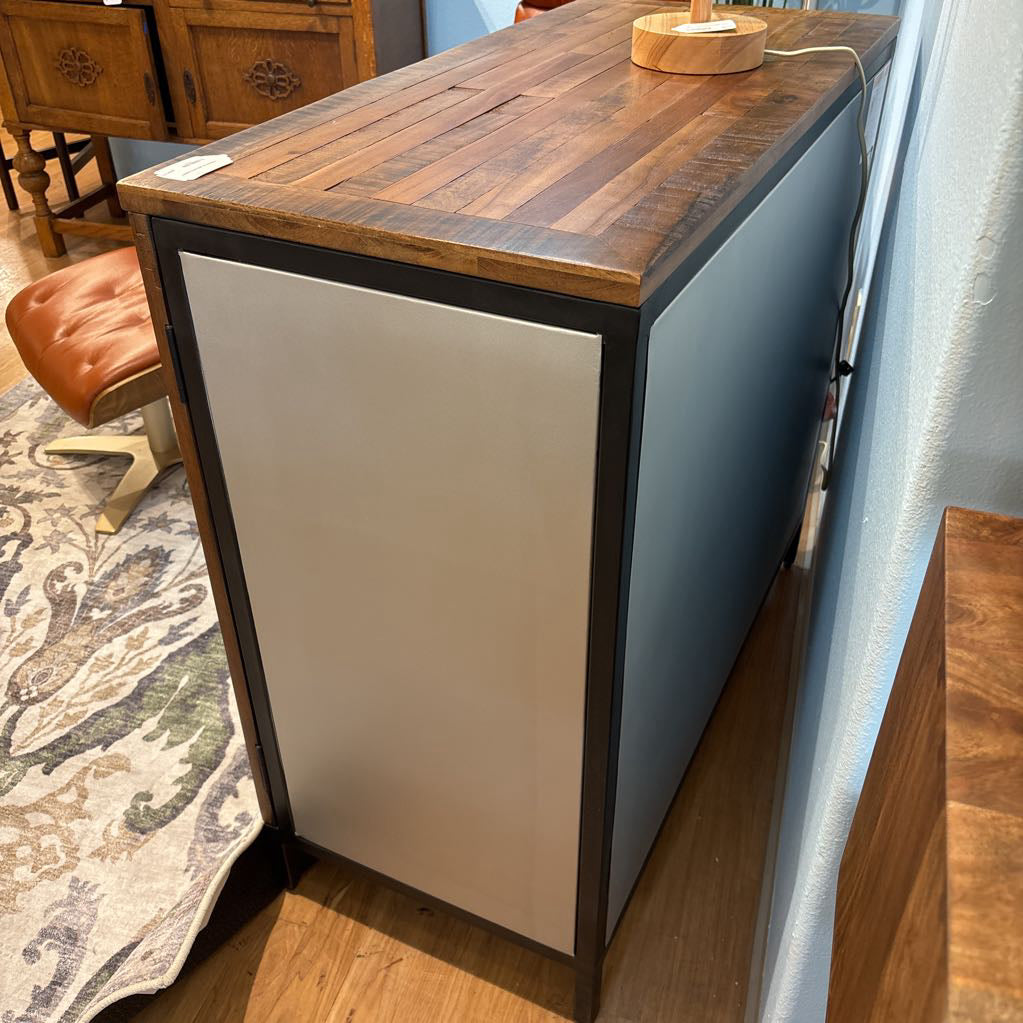 IRONWOOD SERVER/CABINET
