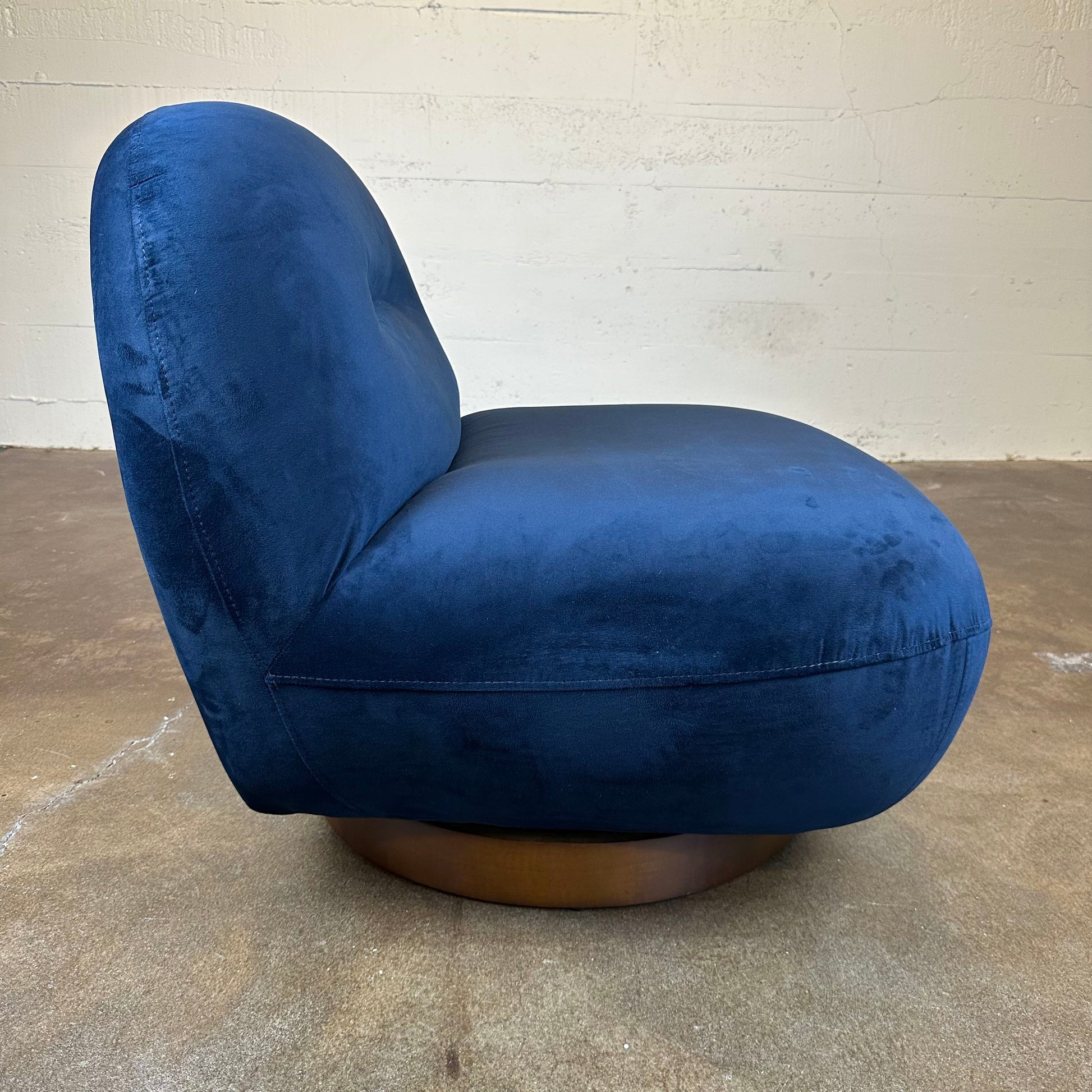 Matapi Navy Accent Chair U ACCENT CHAIRS