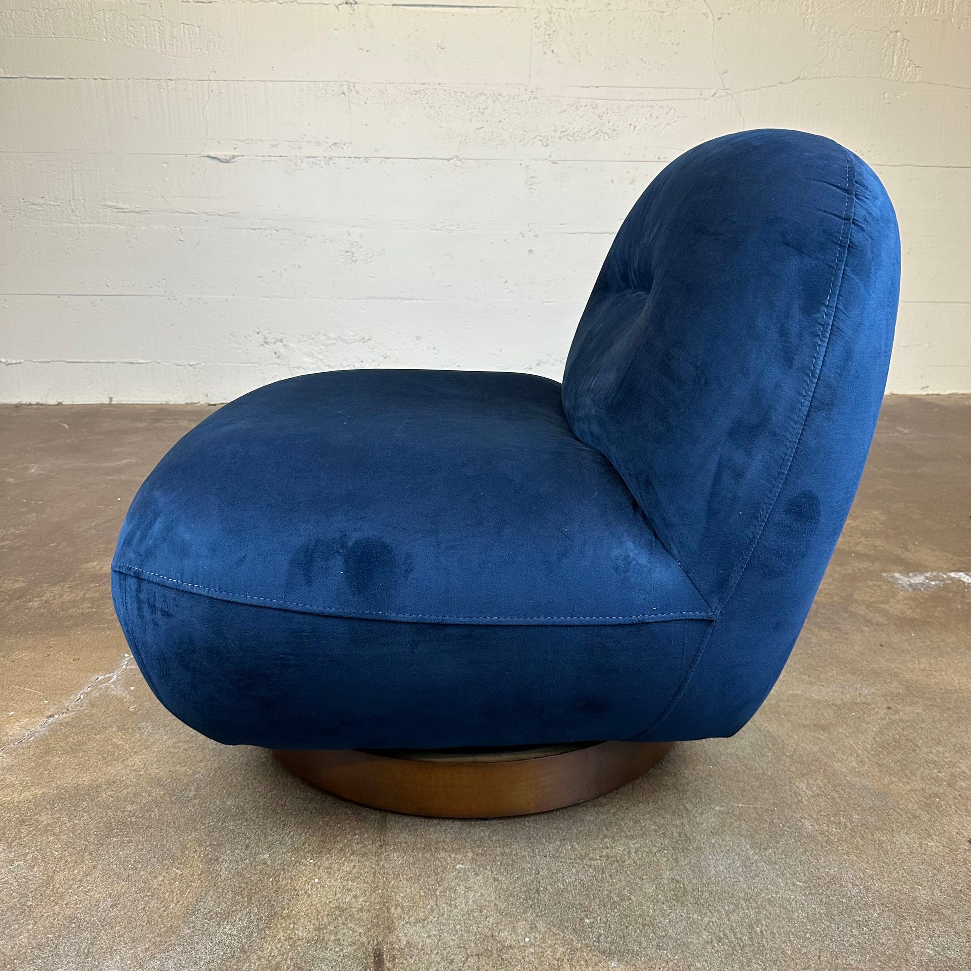 Matapi Navy Accent Chair U ACCENT CHAIRS