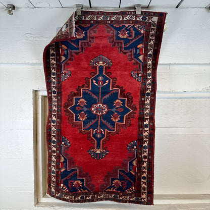 1930's Small Persian Rug (2'9"x4'2")