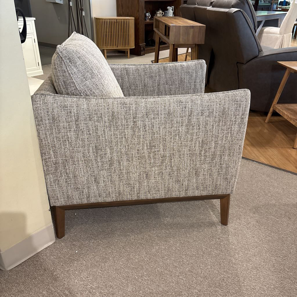 Lithia Brown Chair U ACCENT CHAIRS