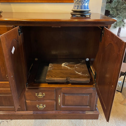 Pennsylvania House Cherry Entertainment Cabinet