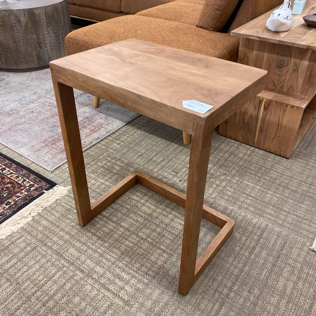 Large Light Wood C Table C SIDE TABLES