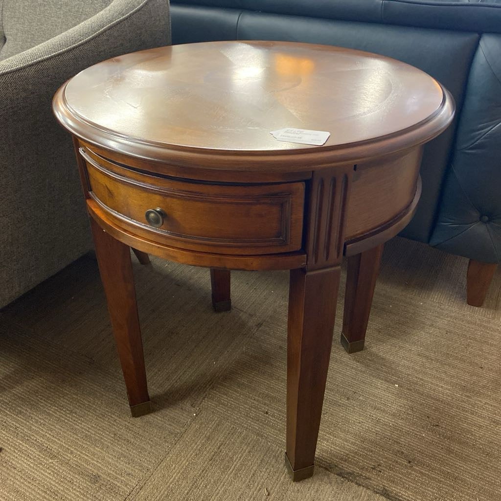 Round Inlay Occasional Table w/Drawer C SIDE TABLES