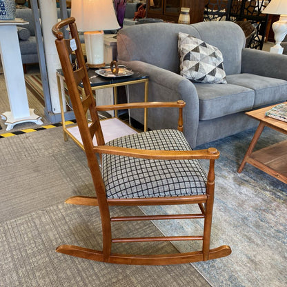 Classic Ladder Back Rocker U ACCENT CHAIRS