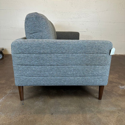 Staten Grove Sofa
