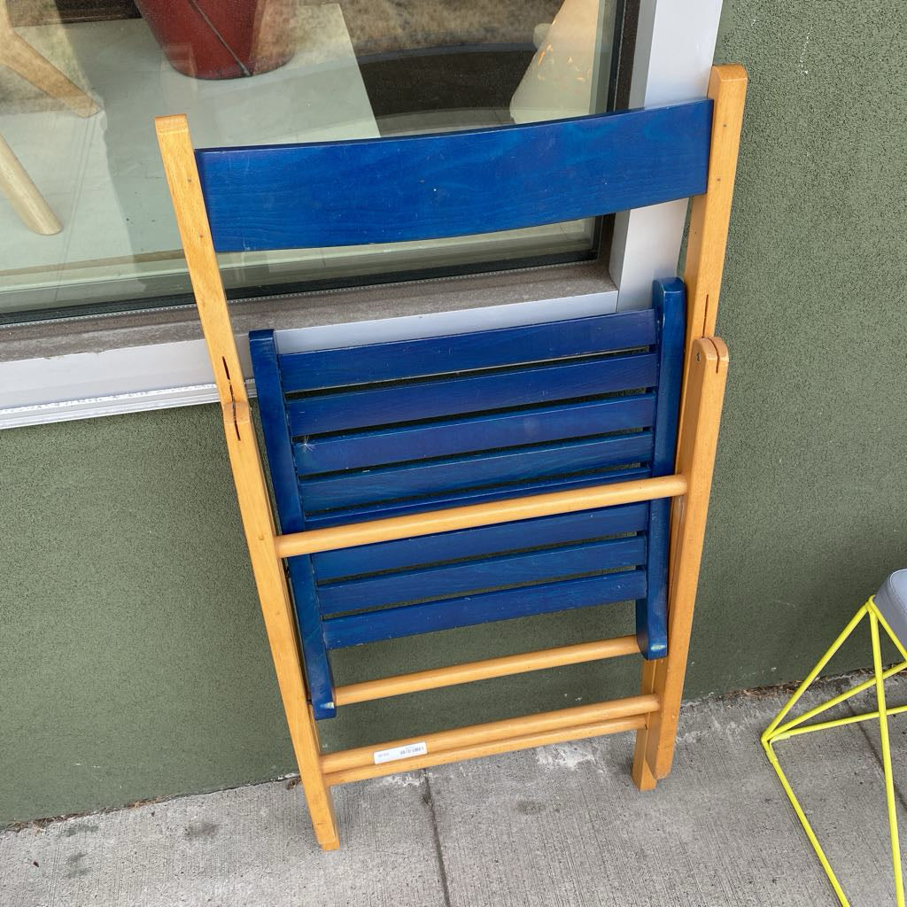 Blue & Blonde Wood Folding Chair C DINING CHAIRS